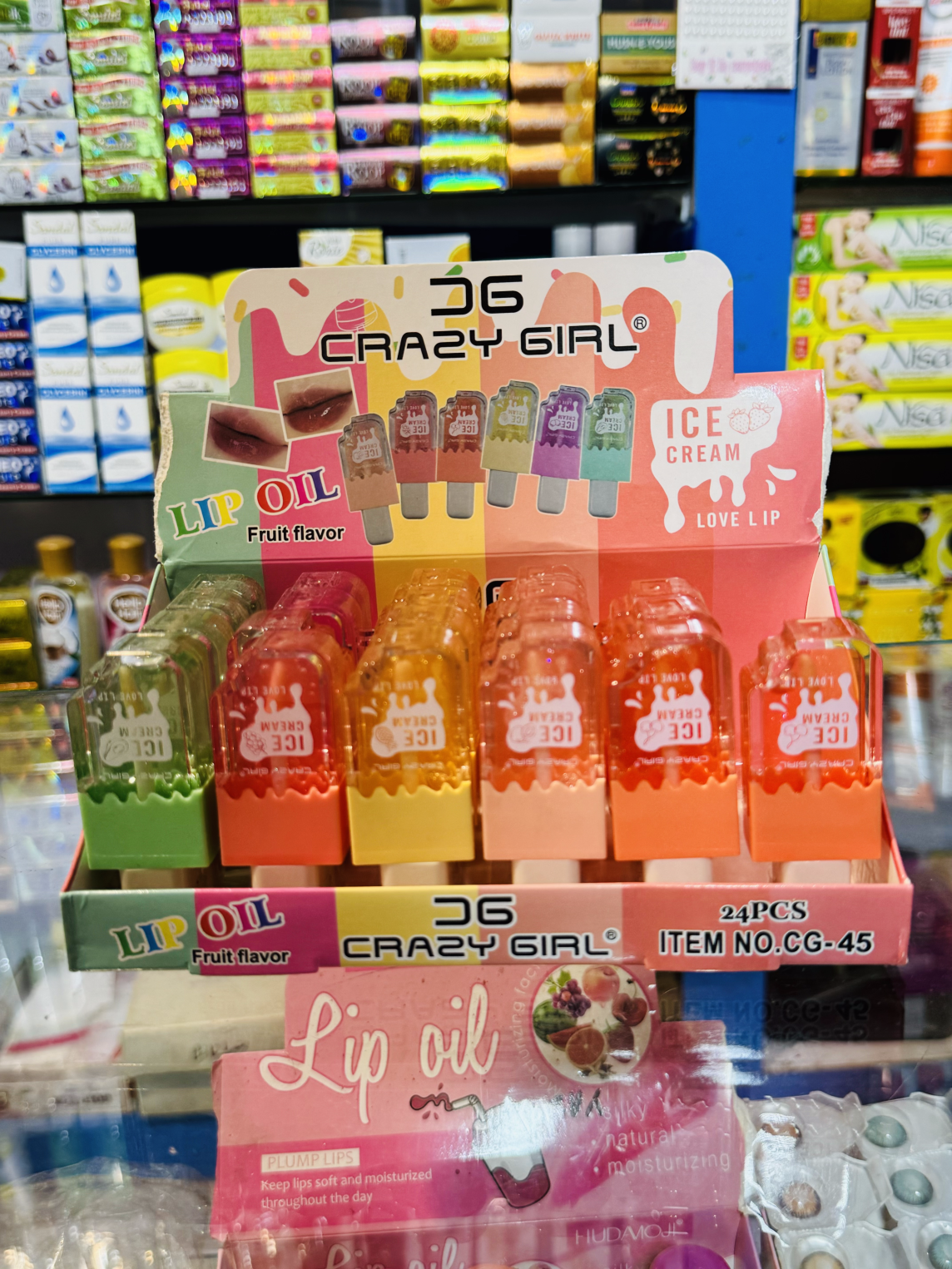Glossy glose